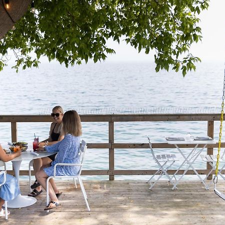 The Lakeside Prince Edward County Wellington Esterno foto