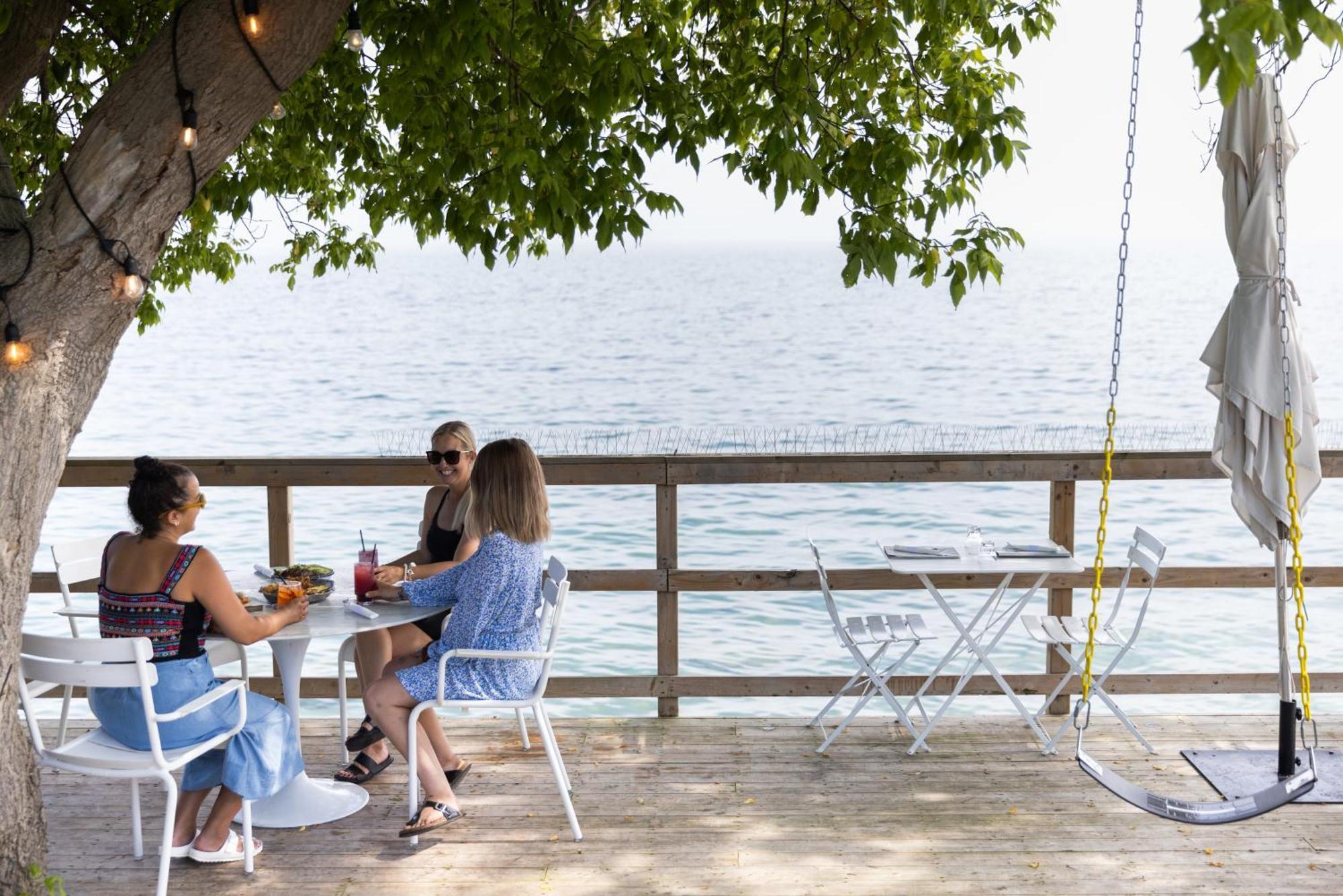 The Lakeside Prince Edward County Wellington Esterno foto